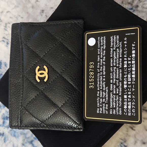 CHANEL Black Caviar Quilted Leather Classic Cardholder Case Gold CC - Picture 9 of 9